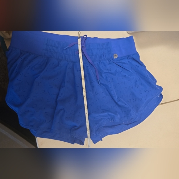 Lorna jane lined shorts - Picture 5 of 5